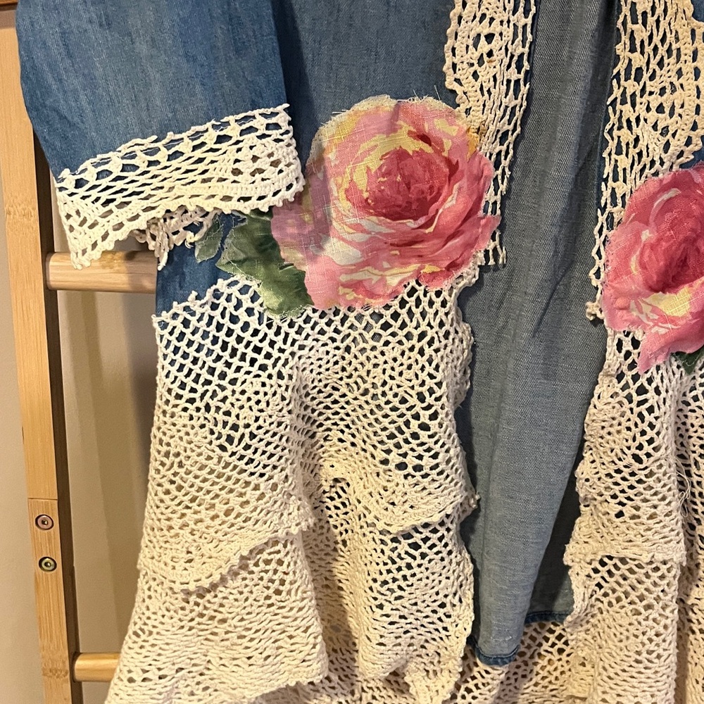 Denim shirt with Lace and Floral Accents box 7 - Picture 4 of 8